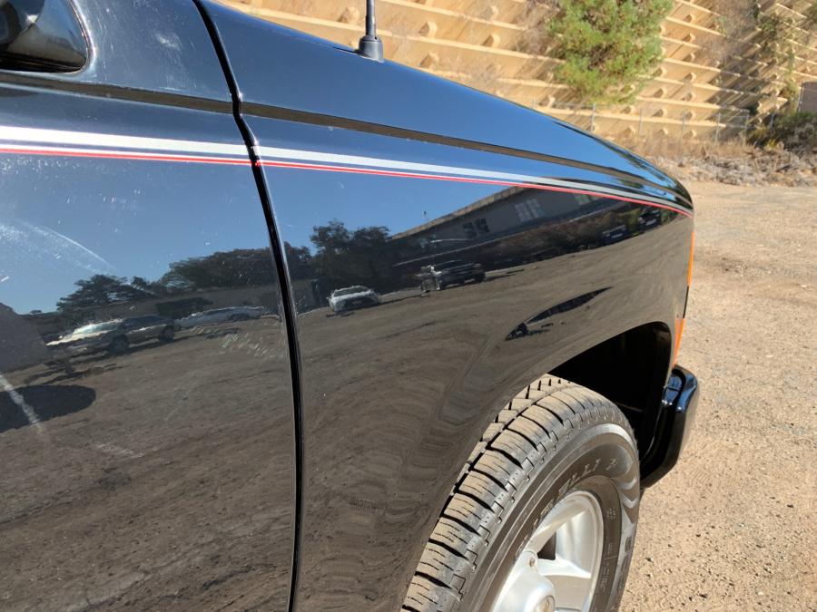 Детали экстерьера Chevrolet Tahoe Limited (GMT840) 2000 года  (фото 36 из 233)